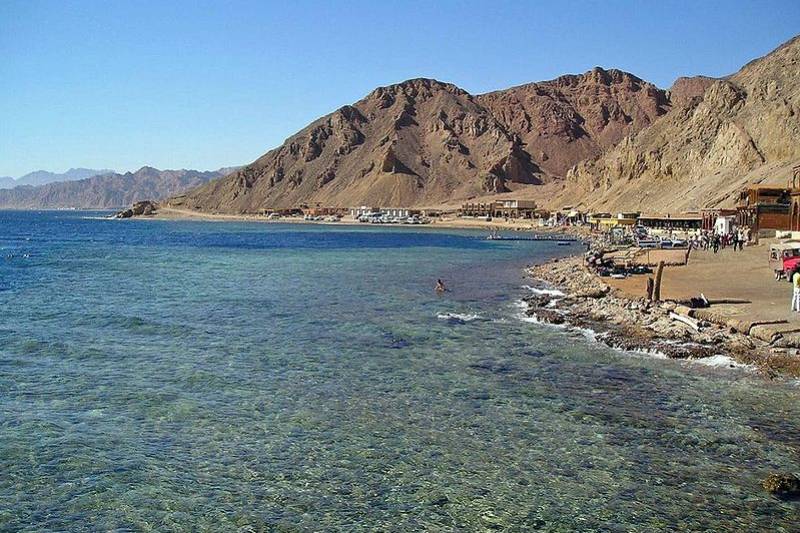 Cairo and Alexandria Two-Day Tour by Airplane from Dahab